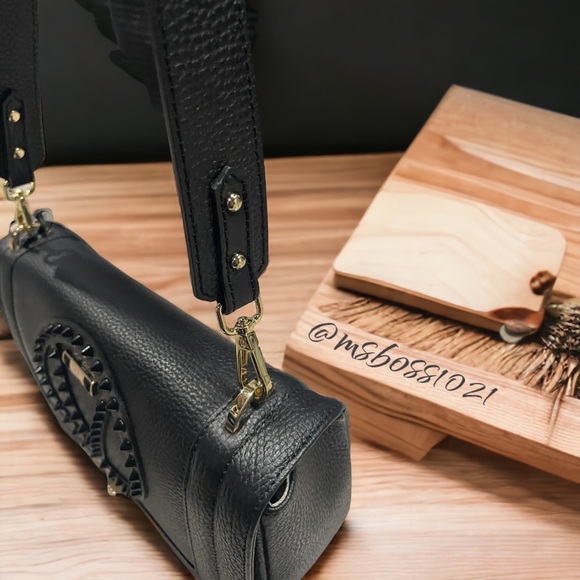 Valentino by Mario Valentino Black Studded Shoulder Bag 100% AUTHENTIC~NWT - Picture 6 of 11